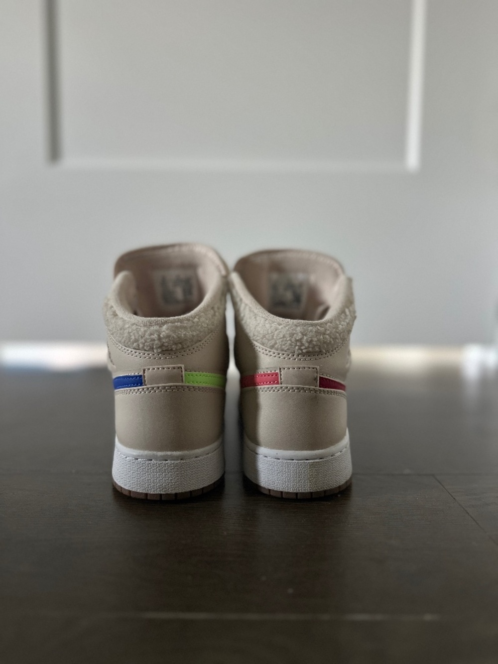 Air Jordan 1 Mid Utility GS 'Fleece' (Pearl White) - Size 8.5 Women/7 Youth